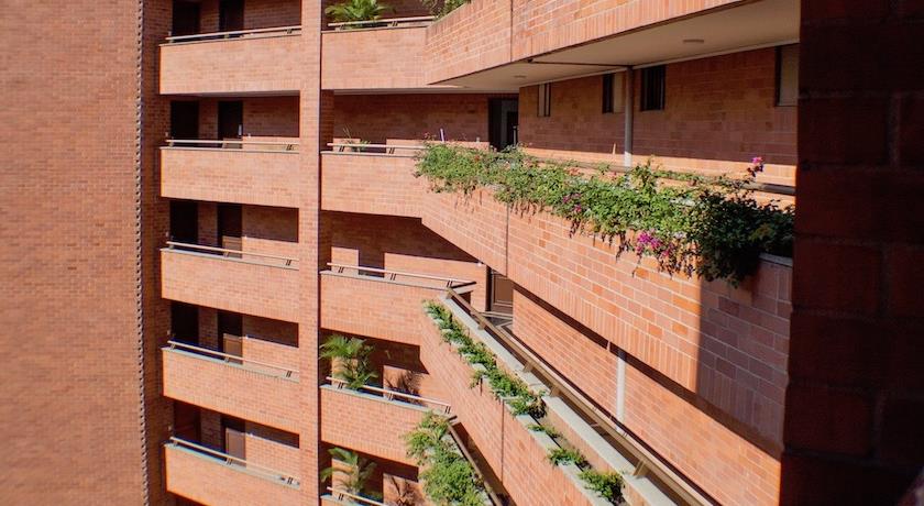 Portal Del Rodeo Aparthotel